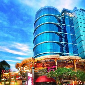 favehotel MEX Surabaya